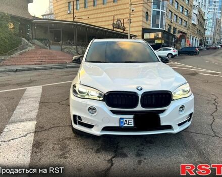 Белый БМВ Х5, объемом двигателя 3 л и пробегом 142 тыс. км за 22000 $, фото 1 на Automoto.ua
