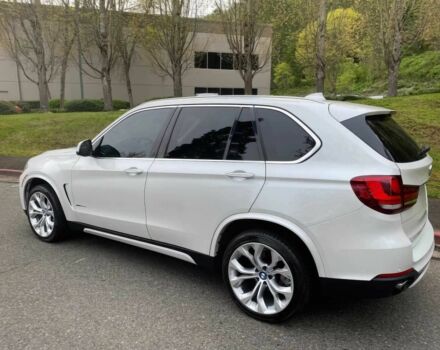 Белый БМВ Х5, объемом двигателя 3 л и пробегом 70 тыс. км за 22600 $, фото 2 на Automoto.ua