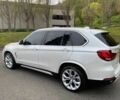 Белый БМВ Х5, объемом двигателя 3 л и пробегом 70 тыс. км за 22600 $, фото 2 на Automoto.ua