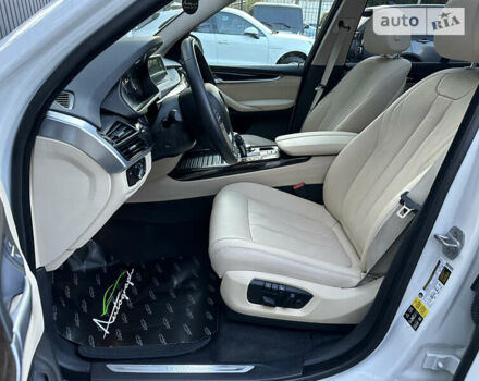 Белый БМВ Х5, объемом двигателя 2.98 л и пробегом 127 тыс. км за 24999 $, фото 20 на Automoto.ua