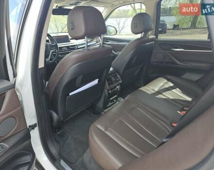 Білий БМВ Х5, об'ємом двигуна 2.98 л та пробігом 159 тис. км за 22400 $, фото 13 на Automoto.ua