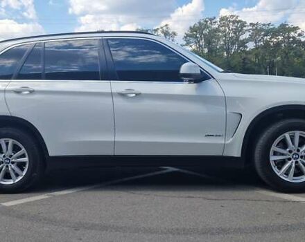 Білий БМВ Х5, об'ємом двигуна 2.98 л та пробігом 102 тис. км за 26500 $, фото 6 на Automoto.ua