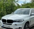 Белый БМВ Х5, объемом двигателя 2.98 л и пробегом 138 тыс. км за 30000 $, фото 67 на Automoto.ua