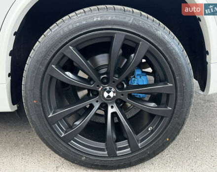 Белый БМВ Х5, объемом двигателя 2 л и пробегом 139 тыс. км за 29300 $, фото 12 на Automoto.ua