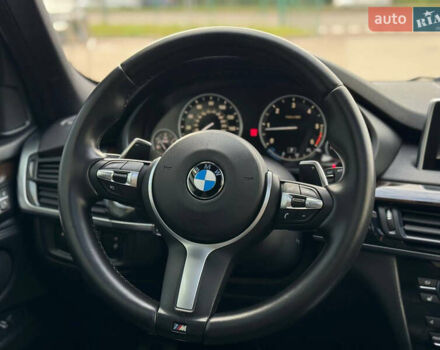 Белый БМВ Х5, объемом двигателя 3 л и пробегом 308 тыс. км за 27999 $, фото 22 на Automoto.ua