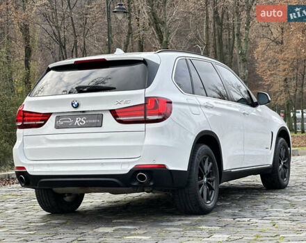 Белый БМВ Х5, объемом двигателя 2.98 л и пробегом 209 тыс. км за 17950 $, фото 5 на Automoto.ua