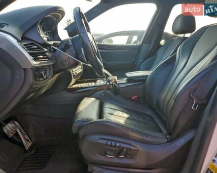 Білий БМВ Х5, об'ємом двигуна 2.99 л та пробігом 95 тис. км за 7800 $, фото 6 на Automoto.ua