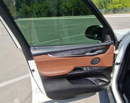 Білий БМВ Х5, об'ємом двигуна 2.98 л та пробігом 102 тис. км за 26500 $, фото 23 на Automoto.ua