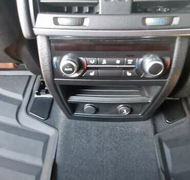 Білий БМВ Х5, об'ємом двигуна 2.98 л та пробігом 102 тис. км за 26500 $, фото 22 на Automoto.ua