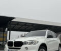Белый БМВ Х5, объемом двигателя 2.98 л и пробегом 135 тыс. км за 24500 $, фото 2 на Automoto.ua