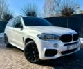 Білий БМВ Х5, об'ємом двигуна 3 л та пробігом 180 тис. км за 33400 $, фото 1 на Automoto.ua