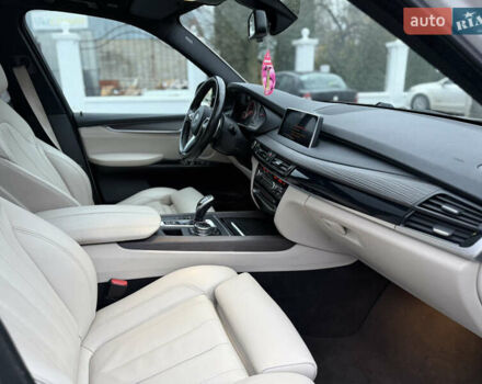 Белый БМВ Х5, объемом двигателя 2.99 л и пробегом 170 тыс. км за 32500 $, фото 12 на Automoto.ua