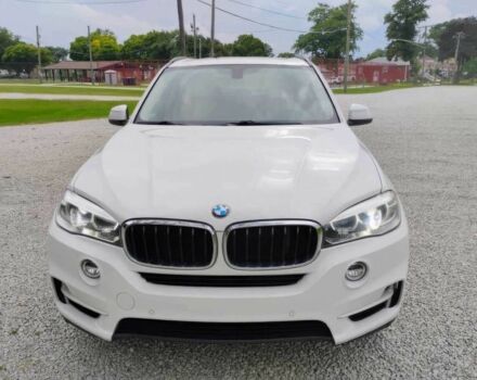 Белый БМВ Х5, объемом двигателя 3 л и пробегом 73 тыс. км за 2260 $, фото 1 на Automoto.ua