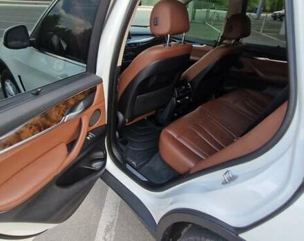 Білий БМВ Х5, об'ємом двигуна 2.98 л та пробігом 102 тис. км за 26500 $, фото 18 на Automoto.ua
