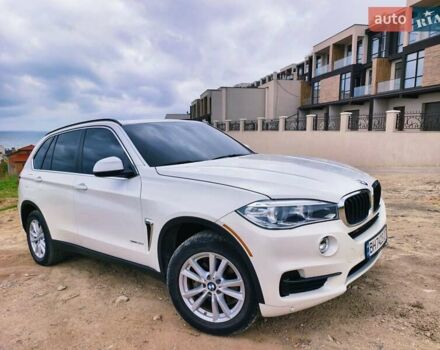Белый БМВ Х5, объемом двигателя 2.98 л и пробегом 83 тыс. км за 26000 $, фото 2 на Automoto.ua