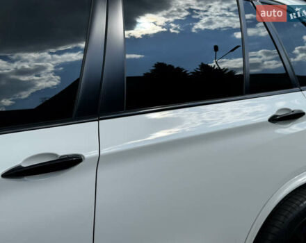 Белый БМВ Х5, объемом двигателя 2 л и пробегом 139 тыс. км за 29300 $, фото 22 на Automoto.ua