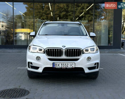 Белый БМВ Х5, объемом двигателя 3 л и пробегом 146 тыс. км за 29000 $, фото 3 на Automoto.ua