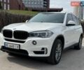 Белый БМВ Х5, объемом двигателя 2 л и пробегом 145 тыс. км за 23000 $, фото 1 на Automoto.ua