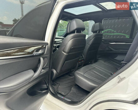 Білий БМВ Х5, об'ємом двигуна 2.98 л та пробігом 183 тис. км за 26999 $, фото 16 на Automoto.ua