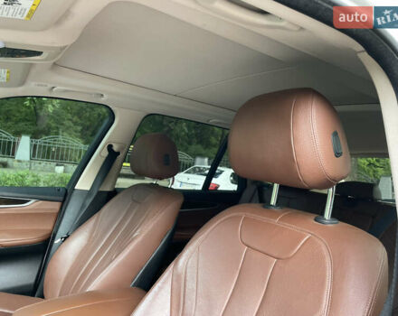 Белый БМВ Х5, объемом двигателя 2.98 л и пробегом 175 тыс. км за 26500 $, фото 33 на Automoto.ua