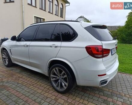 Білий БМВ Х5, об'ємом двигуна 2 л та пробігом 170 тис. км за 28900 $, фото 11 на Automoto.ua