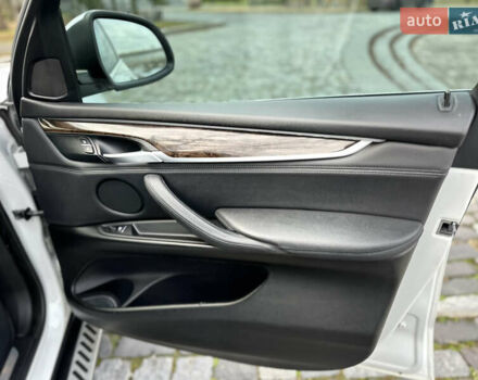 Белый БМВ Х5, объемом двигателя 2.98 л и пробегом 209 тыс. км за 17950 $, фото 26 на Automoto.ua