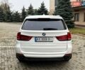 Белый БМВ Х5, объемом двигателя 2 л и пробегом 248 тыс. км за 22500 $, фото 1 на Automoto.ua