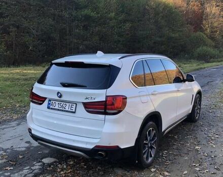 Белый БМВ Х5, объемом двигателя 2 л и пробегом 228 тыс. км за 27000 $, фото 4 на Automoto.ua