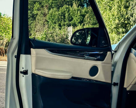 Білий БМВ Х5, об'ємом двигуна 2 л та пробігом 154 тис. км за 30500 $, фото 26 на Automoto.ua