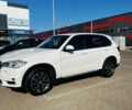 Білий БМВ Х5, об'ємом двигуна 2 л та пробігом 185 тис. км за 26000 $, фото 1 на Automoto.ua