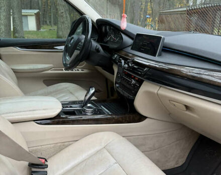 Белый БМВ Х5, объемом двигателя 2.98 л и пробегом 211 тыс. км за 28000 $, фото 8 на Automoto.ua