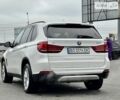 Білий БМВ Х5, об'ємом двигуна 2 л та пробігом 107 тис. км за 28999 $, фото 7 на Automoto.ua