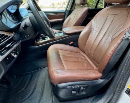 БМВ Х5 2015 в Днепре (Днепропетровске) на Automoto.ua Белый БМВ Х5, объемом двигателя 3 л и пробегом 73 тыс. км за 19800 $, фото 6 на Automoto.ua