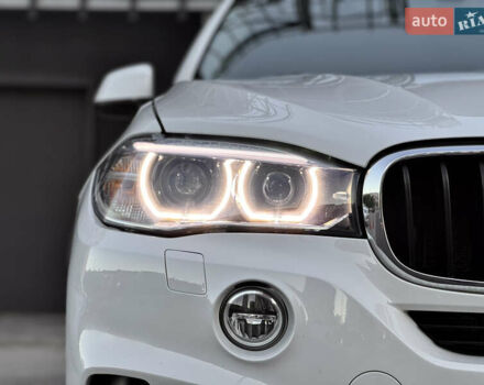 Белый БМВ Х5, объемом двигателя 3 л и пробегом 208 тыс. км за 21990 $, фото 11 на Automoto.ua