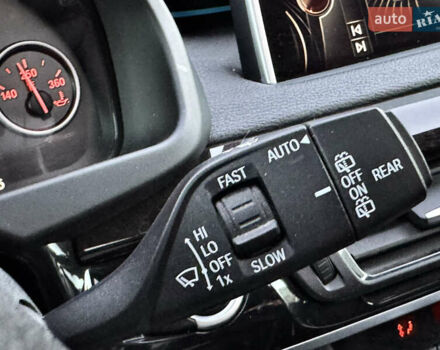 Белый БМВ Х5, объемом двигателя 3 л и пробегом 208 тыс. км за 21990 $, фото 50 на Automoto.ua