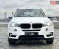 Белый БМВ Х5, объемом двигателя 2.98 л и пробегом 209 тыс. км за 17950 $, фото 2 на Automoto.ua