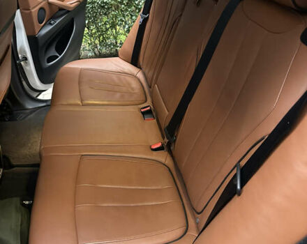 Білий БМВ Х5, об'ємом двигуна 2.99 л та пробігом 125 тис. км за 41500 $, фото 22 на Automoto.ua