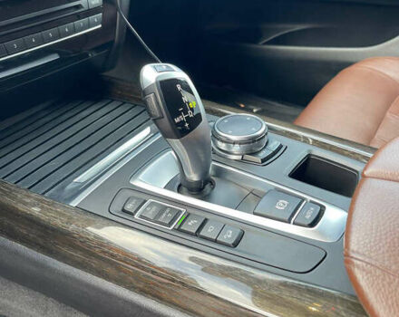 Білий БМВ Х5, об'ємом двигуна 2.98 л та пробігом 160 тис. км за 25000 $, фото 14 на Automoto.ua