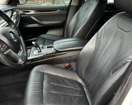 Белый БМВ Х5, объемом двигателя 2.98 л и пробегом 209 тыс. км за 17950 $, фото 11 на Automoto.ua