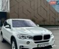 Белый БМВ Х5, объемом двигателя 2 л и пробегом 157 тыс. км за 22100 $, фото 1 на Automoto.ua