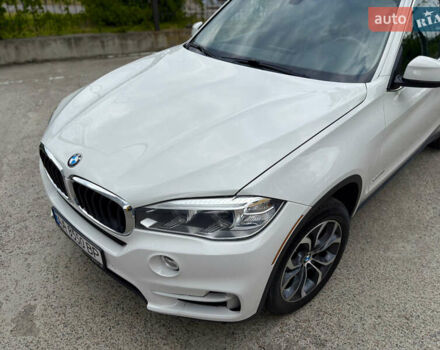 Білий БМВ Х5, об'ємом двигуна 2.98 л та пробігом 232 тис. км за 21500 $, фото 2 на Automoto.ua