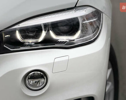 Белый БМВ Х5, объемом двигателя 2 л и пробегом 131 тыс. км за 25000 $, фото 7 на Automoto.ua