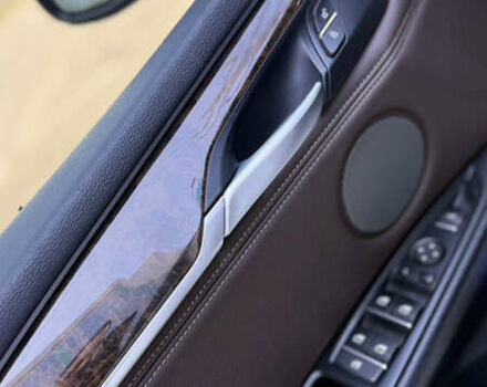 БМВ Х5 2015 в Днепре (Днепропетровске) на Automoto.ua Белый БМВ Х5, объемом двигателя 3 л и пробегом 225 тыс. км за 22000 $, фото 22 на Automoto.ua