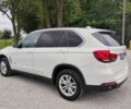 Белый БМВ Х5, объемом двигателя 3 л и пробегом 73 тыс. км за 2260 $, фото 3 на Automoto.ua
