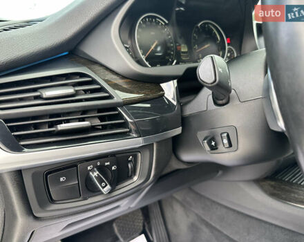 Білий БМВ Х5, об'ємом двигуна 2.98 л та пробігом 183 тис. км за 26999 $, фото 9 на Automoto.ua