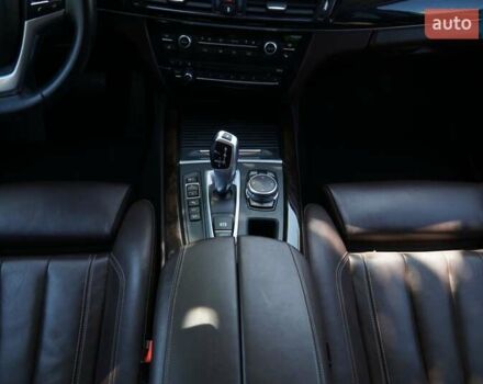 Белый БМВ Х5, объемом двигателя 3 л и пробегом 119 тыс. км за 38300 $, фото 13 на Automoto.ua