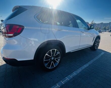 Білий БМВ Х5, об'ємом двигуна 2 л та пробігом 185 тис. км за 26000 $, фото 4 на Automoto.ua