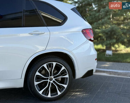 Белый БМВ Х5, объемом двигателя 4.4 л и пробегом 116 тыс. км за 32500 $, фото 6 на Automoto.ua