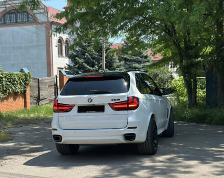 Белый БМВ Х5, объемом двигателя 2 л и пробегом 186 тыс. км за 30000 $, фото 10 на Automoto.ua