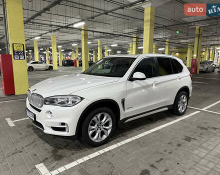Белый БМВ Х5, объемом двигателя 2.98 л и пробегом 280 тыс. км за 18700 $, фото 1 на Automoto.ua
